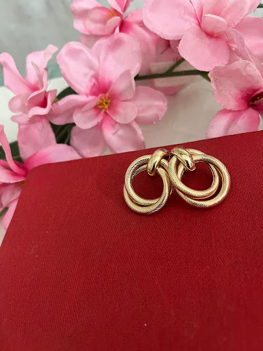 Modern Interlocking Hoop formal Earrings