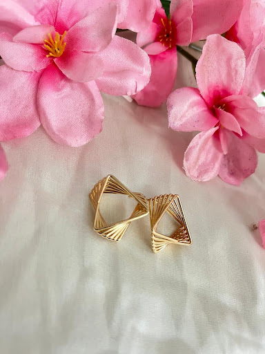 Geometric Wireframe Artistic Statement Earrings