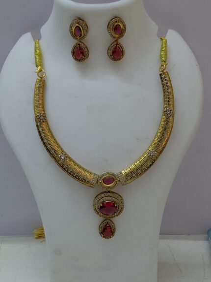 Noor Royale Hasli Set.